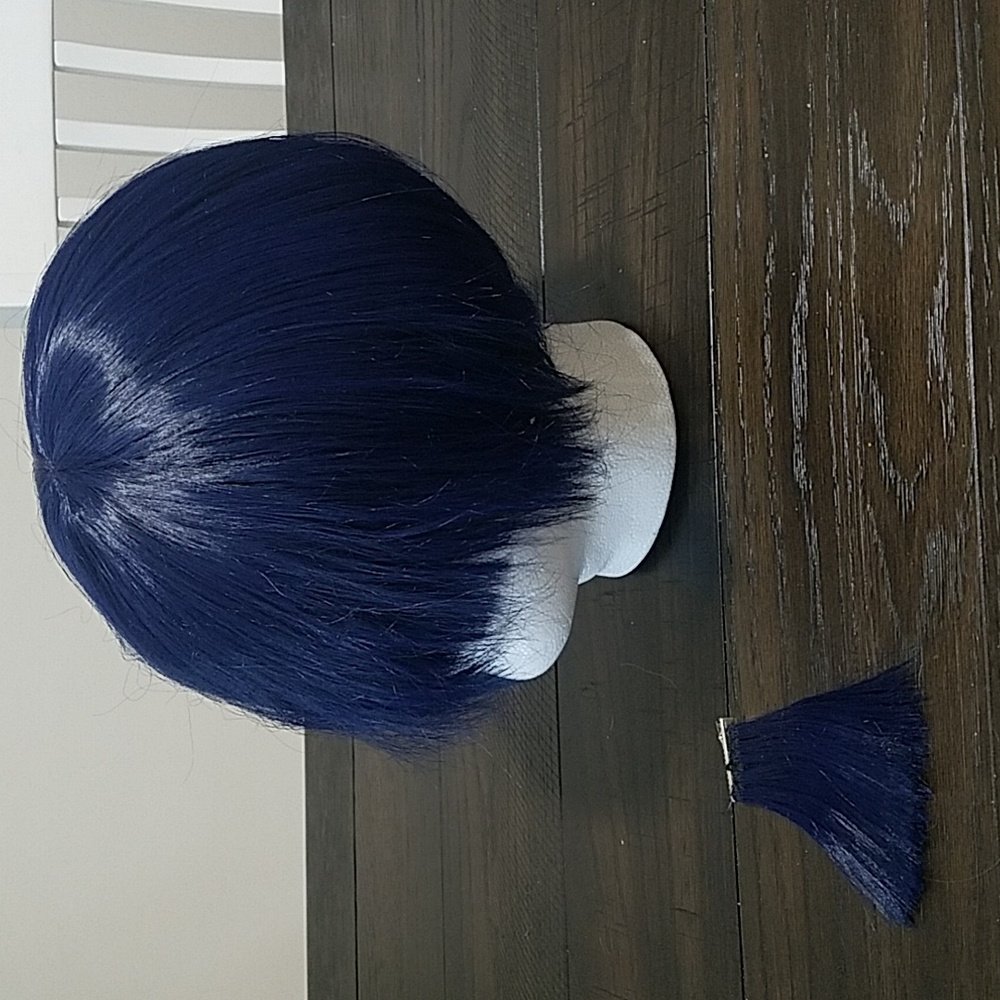 Aki Hayakawa cosplay wig and tie